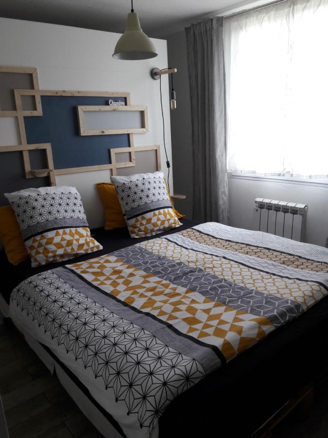 Bed and Breakfast Bruse & Co Oissery Pokoj fotografie